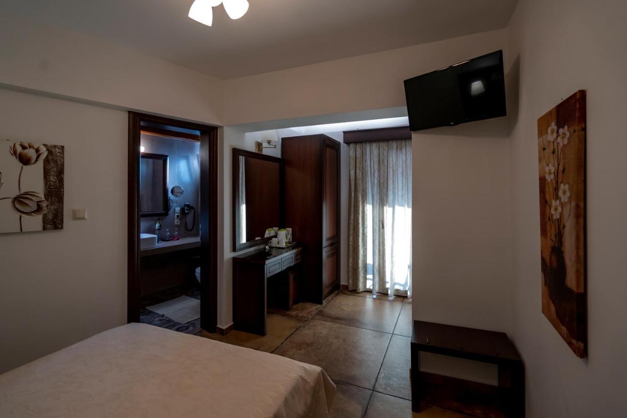 Hotel Meteora กาลัมปากา ภายนอก รูปภาพ