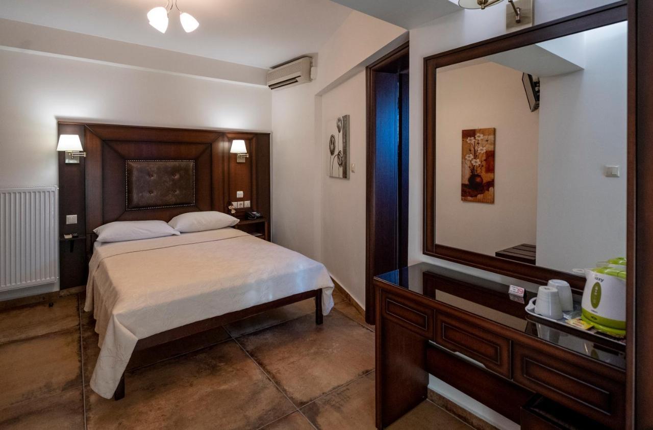 Hotel Meteora กาลัมปากา ภายนอก รูปภาพ