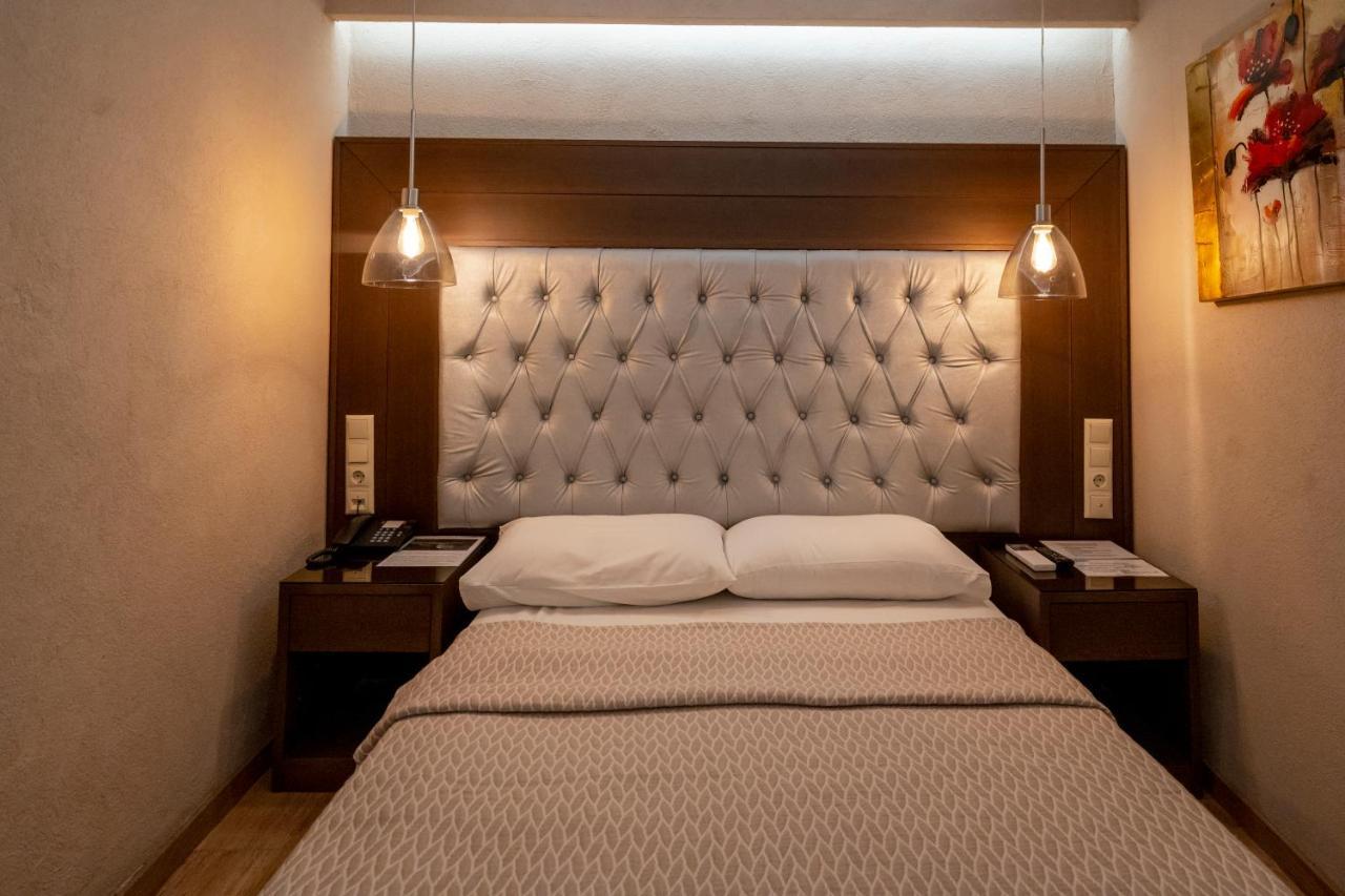 Hotel Meteora กาลัมปากา ภายนอก รูปภาพ