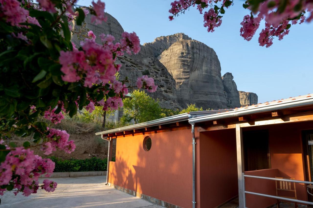 Hotel Meteora กาลัมปากา ภายนอก รูปภาพ