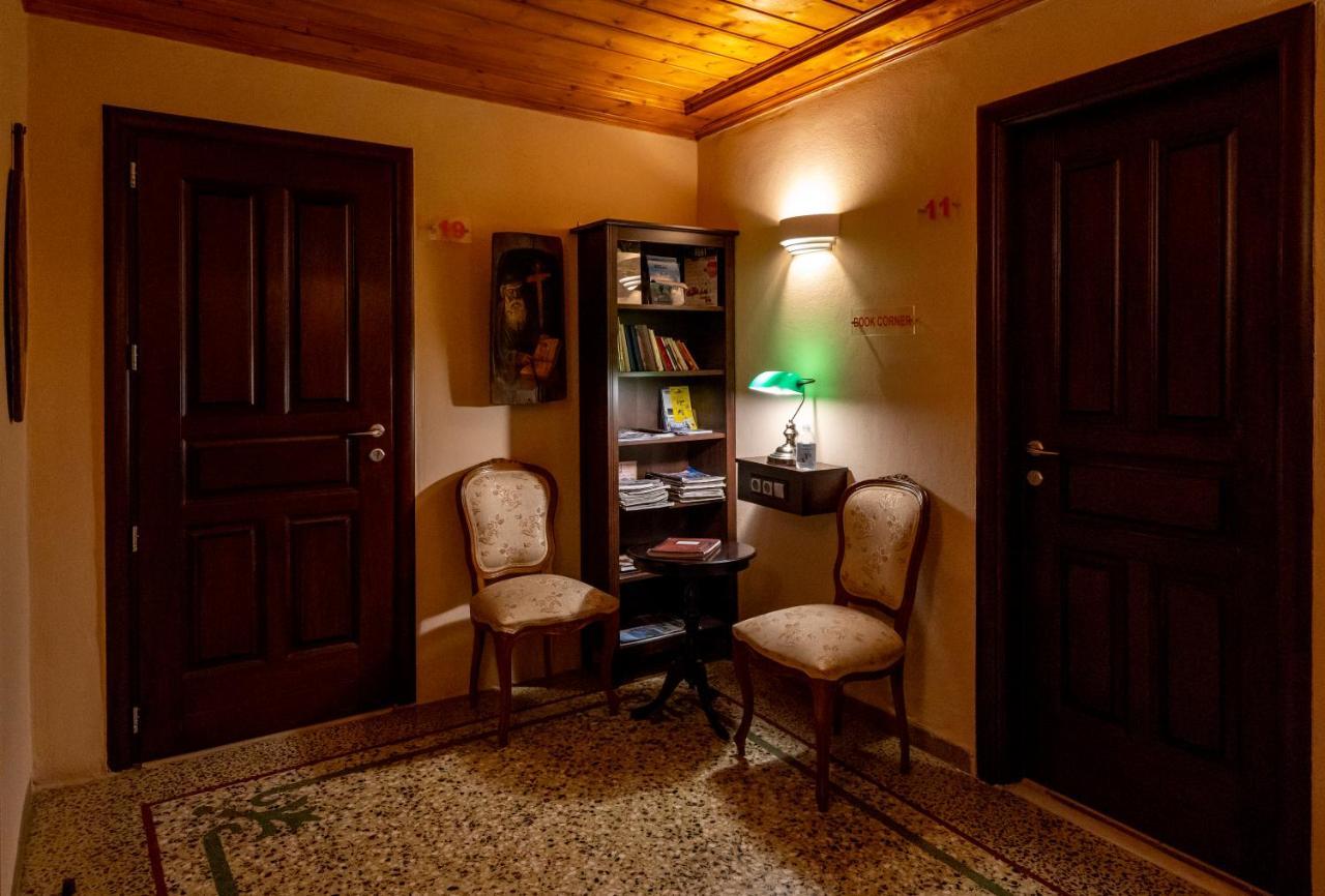 Hotel Meteora กาลัมปากา ภายนอก รูปภาพ