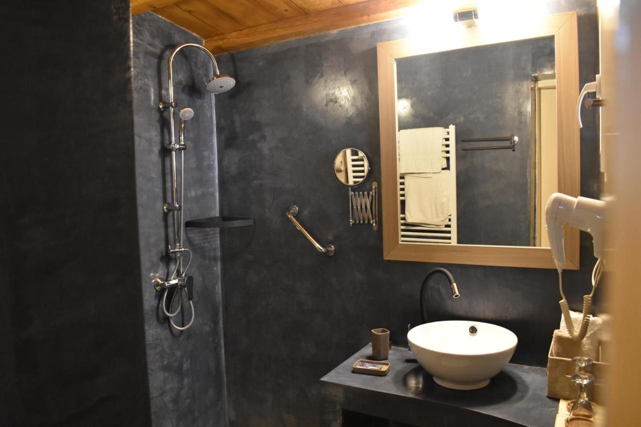 Hotel Meteora กาลัมปากา ภายนอก รูปภาพ